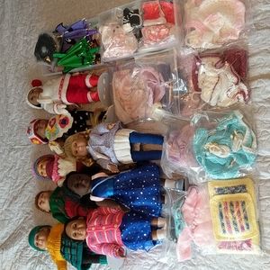 HUGE lot of 18" dolls, clothing and accessories
